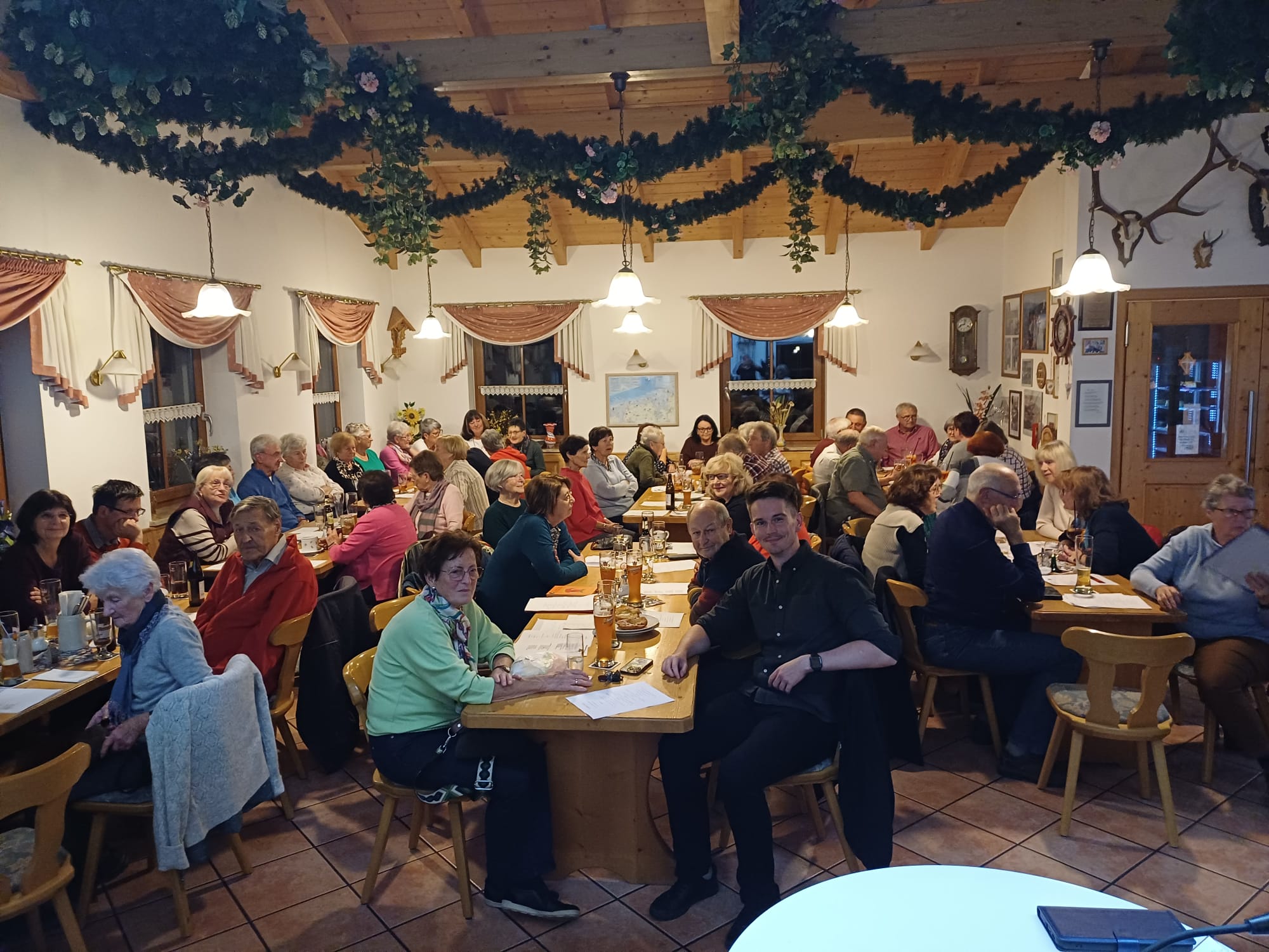 Du betrachtest gerade Tradition trifft auf Unterhaltung